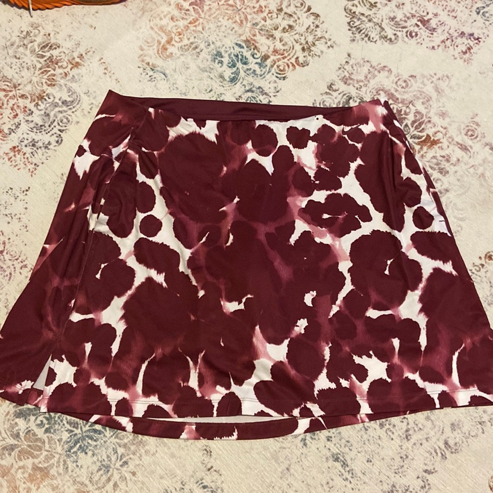 Womens golf skort. Nike dri fit size XL.